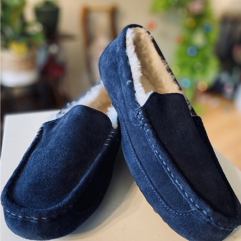 Fireside Men’s Melbourne Genuine Suede & Shearling Black Moccasin Slippers - 9